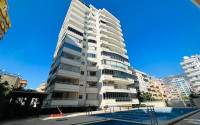 Charming three-room apartment 2+1 with sea views, Mahmutlar, Alanya-id-2956-photo-3