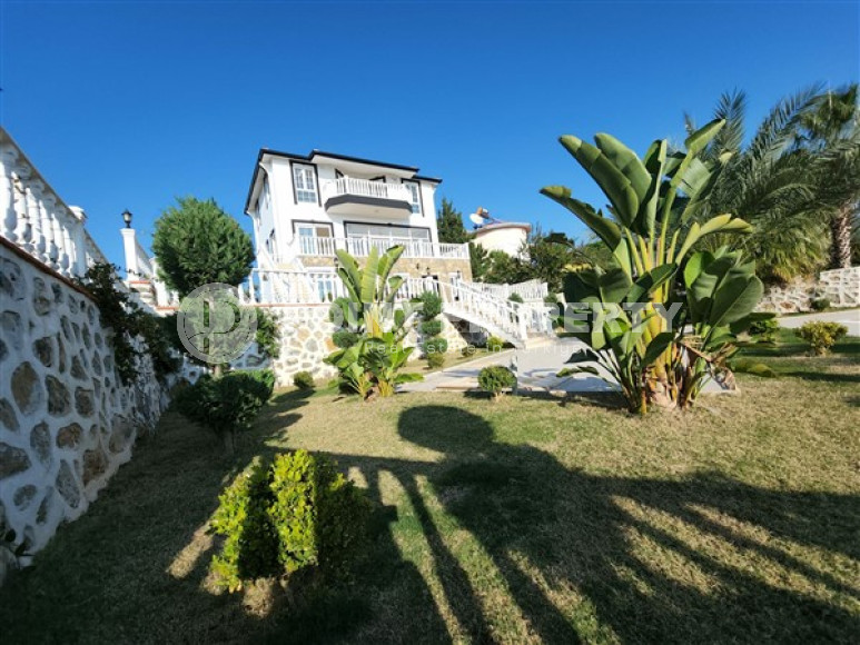 Дворцовая вилла площадью 350 м2, 2018 года постройки, в городе Газипаша-id-2963-фото-21