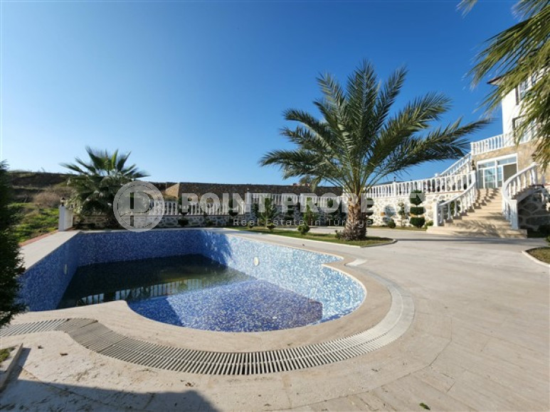 Дворцовая вилла площадью 350 м2, 2018 года постройки, в городе Газипаша-id-2963-фото-22