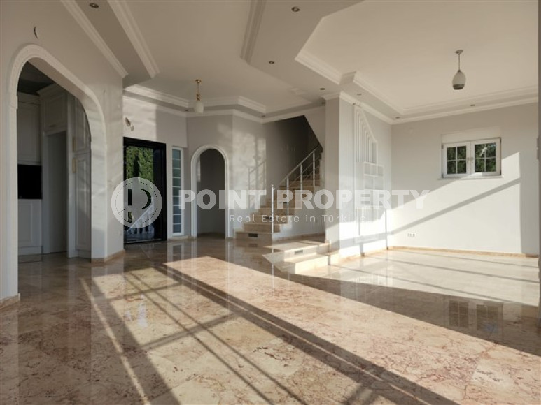 Дворцовая вилла площадью 350 м2, 2018 года постройки, в городе Газипаша-id-2963-фото-48