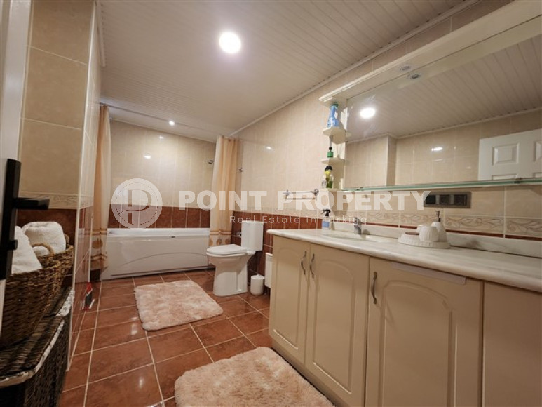 Вместительная квартира 135 м2 всего в 400 метрах от моря, район Махмутлар, Аланья-id-2966-фото-13