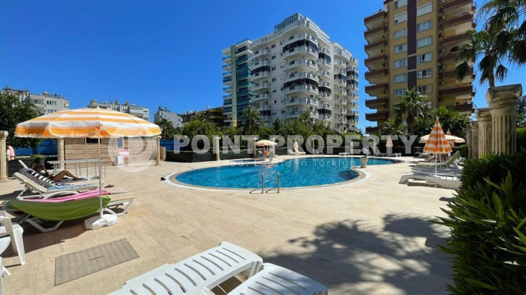 Large furnished three-room apartment, 130m², in a cozy complex on the first line in Mahmutlar-id-1262-photo-16