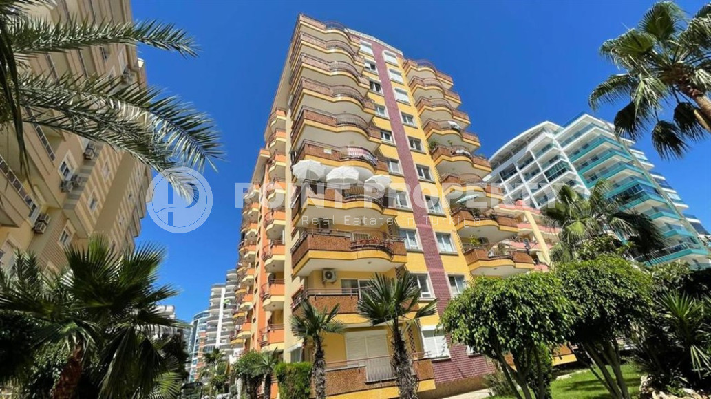 Large furnished three-room apartment, 130m², in a cozy complex on the first line in Mahmutlar-id-1262-photo-19