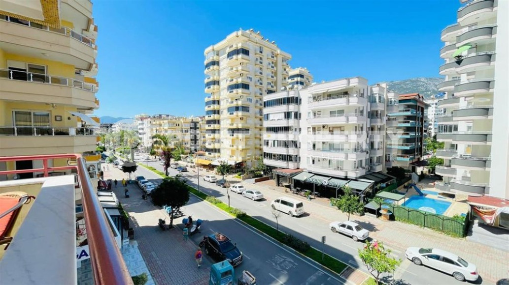 Large furnished three-room apartment, 130m², in a cozy complex on the first line in Mahmutlar-id-1262-photo-20