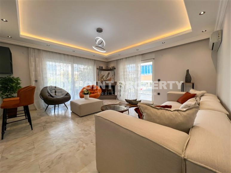 Comfortable apartment 90 m2 on the 10th floor of the complex, furnished, Mahmutlar, Alanya-id-2976-photo-4