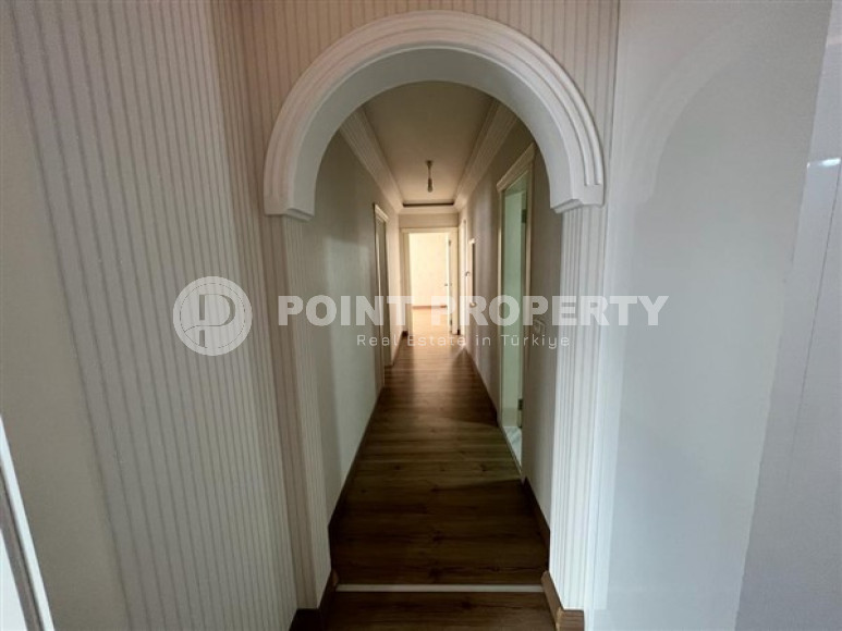 Просторные четырёхкомнатные апартаменты 180 м2 в 750 метрах от моря, район нижняя Оба-id-2977-фото-35