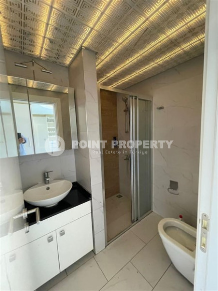 Apartment 1+1, area 42 m², with furniture and household appliances in an elite residence near Cleopatra Beach, Alanya-id-1264-photo-5