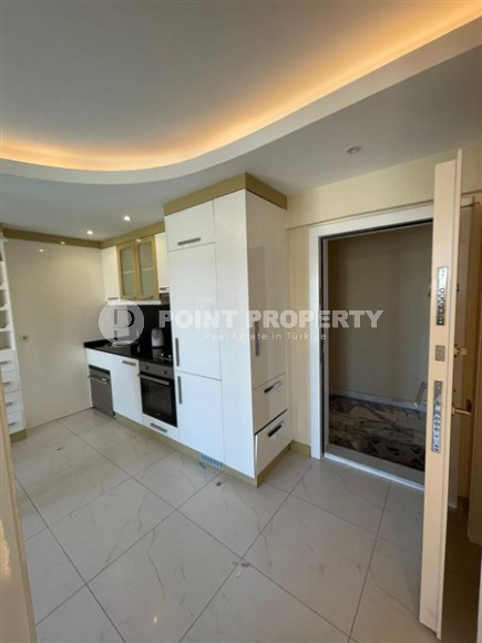 Apartment 1+1, area 42 m², with furniture and household appliances in an elite residence near Cleopatra Beach, Alanya-id-1264-photo-6