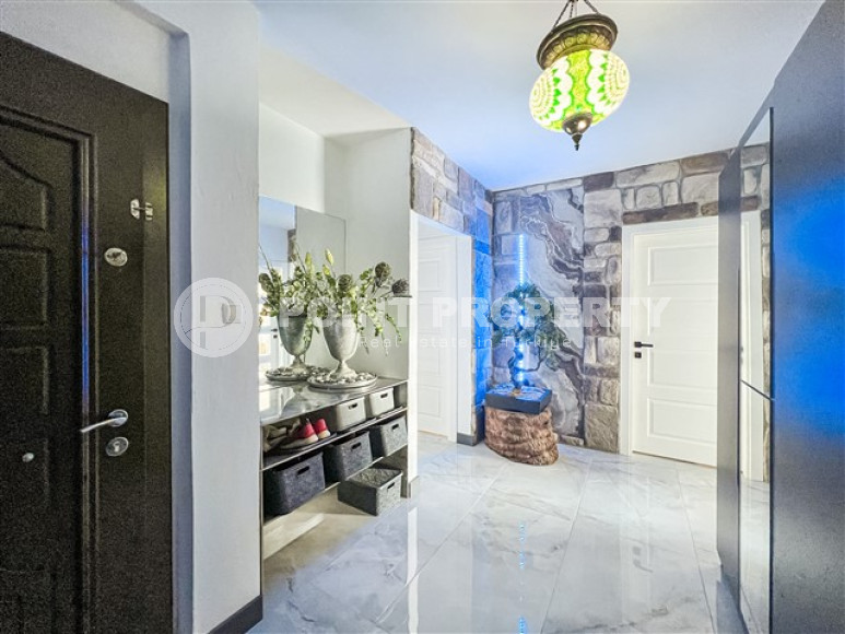 Stylish 2+1 apartment with sea views and fashionable renovation, Mahmutlar, Alanya-id-2979-photo-11