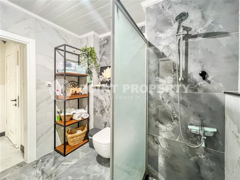 Stylish 2+1 apartment with sea views and fashionable renovation, Mahmutlar, Alanya-id-2979-photo-27