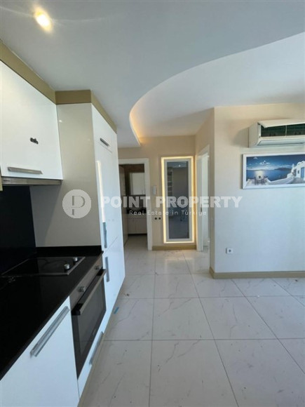 Apartment 1+1, area 42 m², with furniture and household appliances in an elite residence near Cleopatra Beach, Alanya-id-1264-photo-8