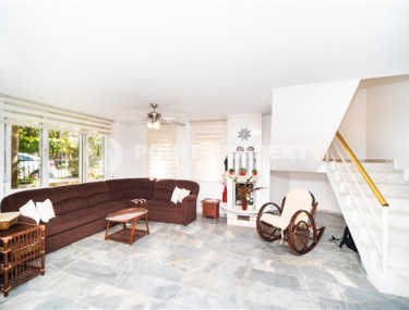 Триплексная вилла площадью 205 м2 с мебелью, район Конаклы, Аланья-id-2982-фото-4