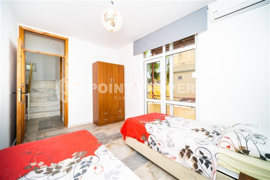 Триплексная вилла площадью 205 м2 с мебелью, район Конаклы, Аланья-id-2982-фото-16