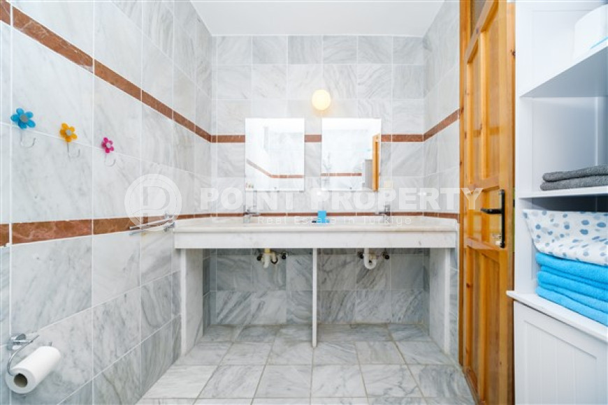 Триплексная вилла площадью 205 м2 с мебелью, район Конаклы, Аланья-id-2982-фото-17