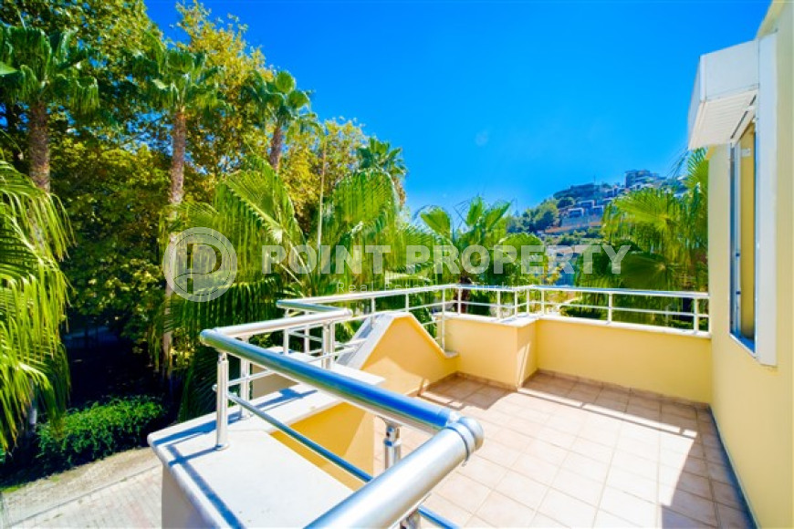 Триплексная вилла площадью 205 м2 с мебелью, район Конаклы, Аланья-id-2982-фото-23