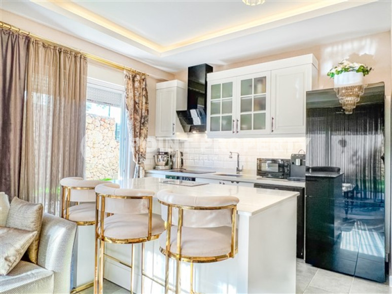 Четырёхкомнатный дуплекс 159 м2 с собственным выходом в сад, верхняя Оба, Аланья-id-2984-фото-7