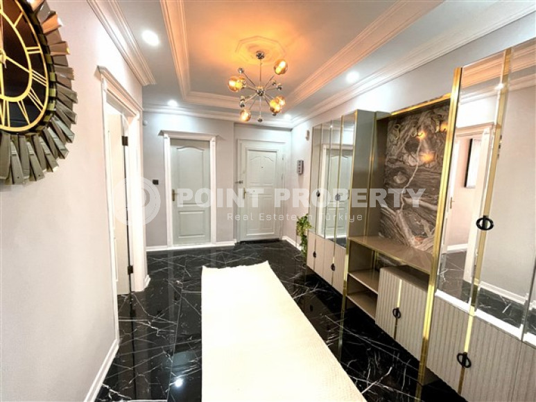 Готовые к проживанию трёхкомнатные апартаменты с двумя спальными комнатами в самом центре Аланьи, площадью 115 м2-id-2988-фото-3