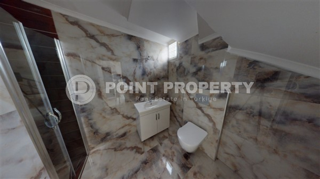 Недорогой двухуровневый пентхаус с ремонтом, в новом доме в центре Аланьи-id-2996-фото-2