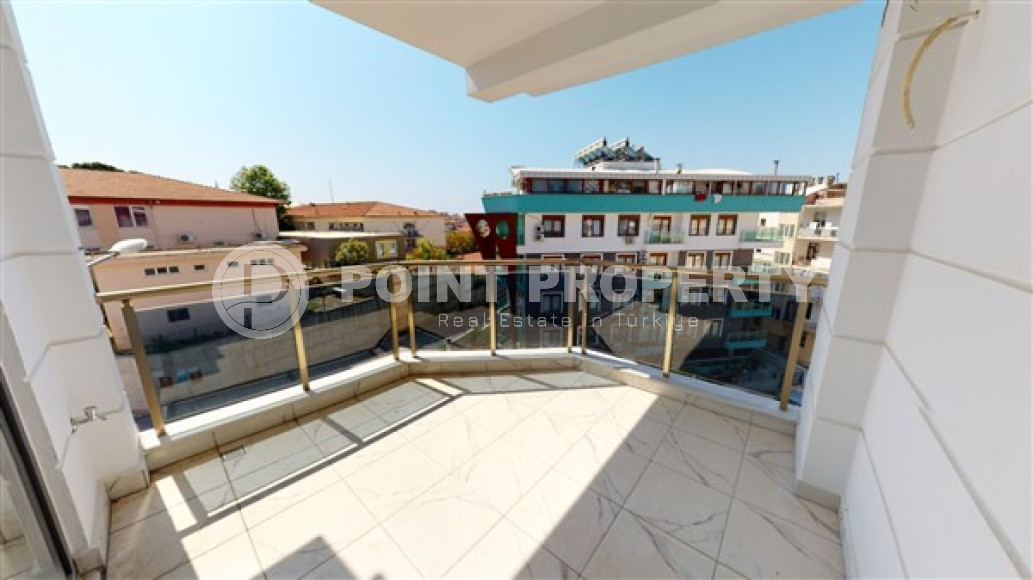 Недорогой двухуровневый пентхаус с ремонтом, в новом доме в центре Аланьи-id-2996-фото-4