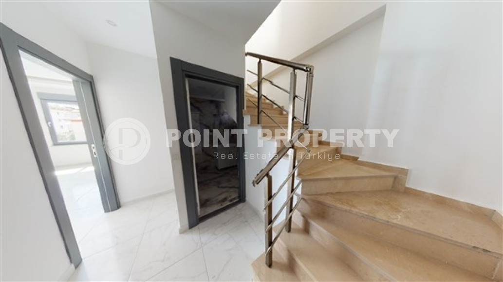 Недорогой двухуровневый пентхаус с ремонтом, в новом доме в центре Аланьи-id-2996-фото-14