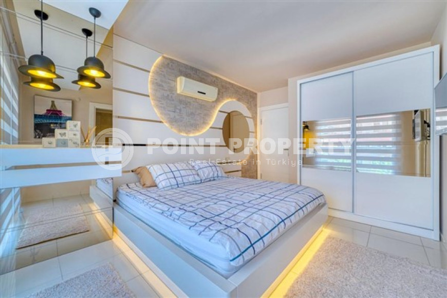 Fantastic three-room apartment of 120 m² with designer renovation, in an elite complex, Mahmutlar-id-2998-photo-15