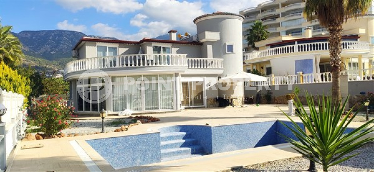 Уникальная дуплексная вилла 5+1 площадью 250 м2, район Махмутлар, Аланья-id-3002-фото-18