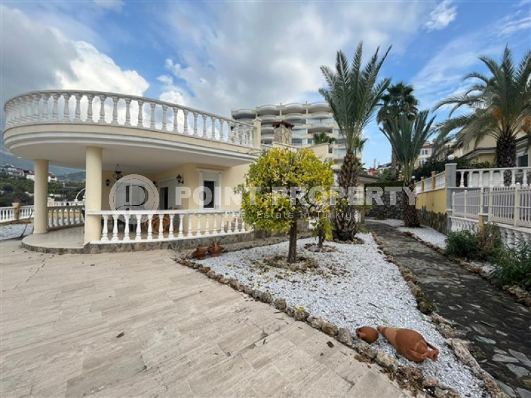 Респектабельная и просторная вилла 3+1 в Махмутларе, в комплексе с инфраструктурой и охраной, Аланья-id-3012-фото-9