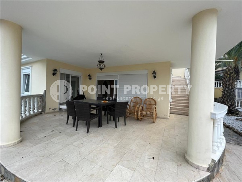 Респектабельная и просторная вилла 3+1 в Махмутларе, в комплексе с инфраструктурой и охраной, Аланья-id-3012-фото-12