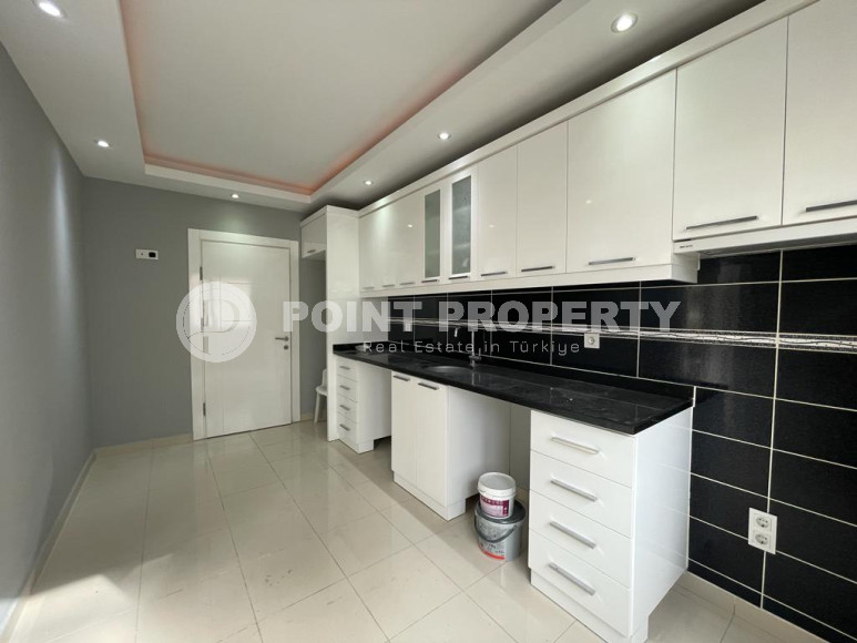 Прекрасная трёхкомнатная квартира 110 м² с отдельной кухней, центр, Аланья-id-3011-фото-4