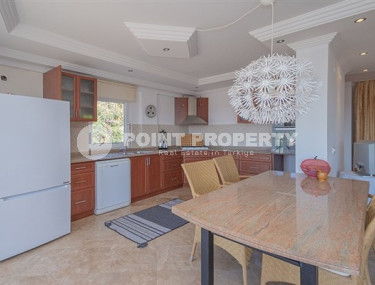 Огромная четырёхкомнатная вилла 2006 года постройки в районе Джикджилли, Аланья-id-3016-фото-3