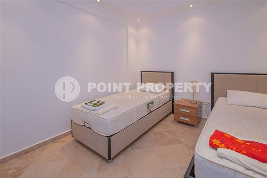 Огромная четырёхкомнатная вилла 2006 года постройки в районе Джикджилли, Аланья-id-3016-фото-15