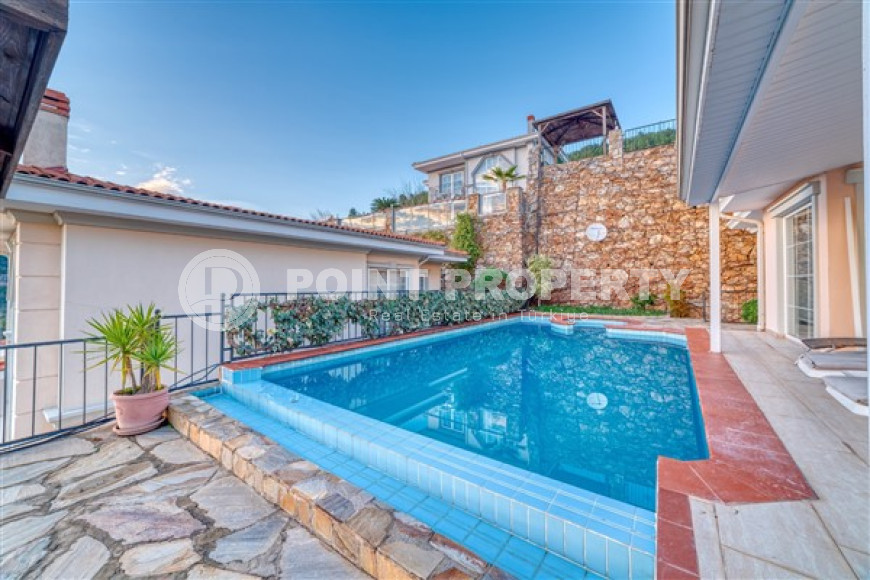 Меблированная частная вилла 4+1, 280м², с собственным бассейном в горном районе Алании Тепе-id-1616-фото-4