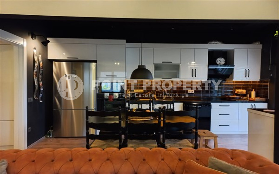 Четырёхкомнатная квартира с роскошным ремонтом и выходом в собственный сад, в районе Хасбахче, центр Аланьи-id-3018-фото-16