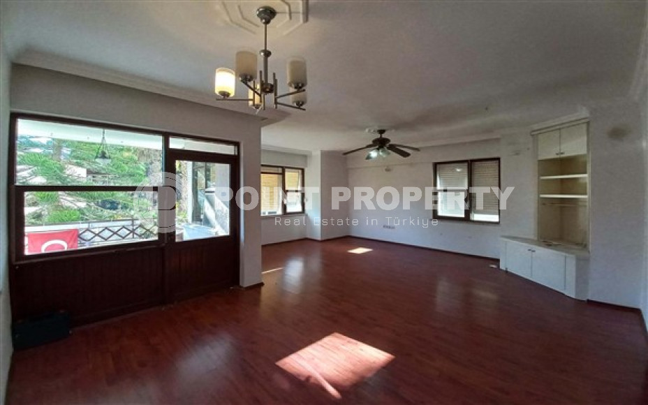 Недорогая квартира 3+1 в турецком доме в центре Аланьи, 150 метров до моря, отдельная кухня-id-3020-фото-7