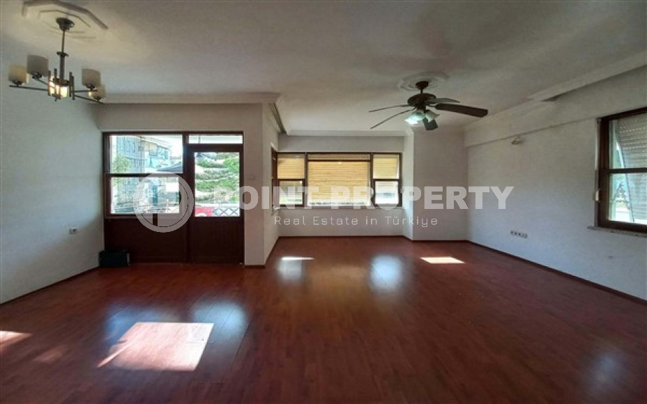 Недорогая квартира 3+1 в турецком доме в центре Аланьи, 150 метров до моря, отдельная кухня-id-3020-фото-10