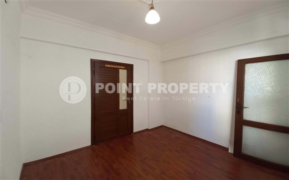 Недорогая квартира 3+1 в турецком доме в центре Аланьи, 150 метров до моря, отдельная кухня-id-3020-фото-15