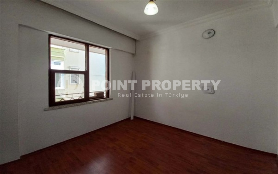 Недорогая квартира 3+1 в турецком доме в центре Аланьи, 150 метров до моря, отдельная кухня-id-3020-фото-16