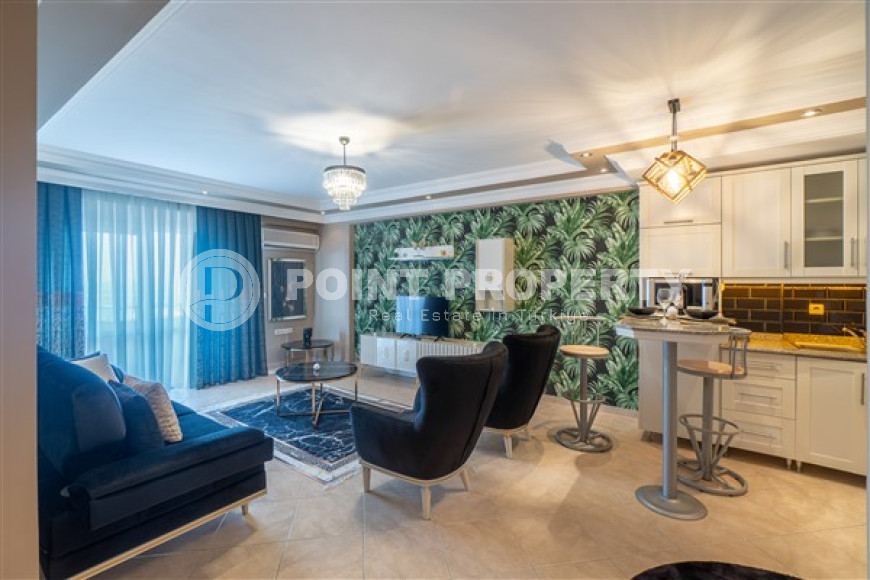 Lovely apartment 2+1, 120 m2, on the tenth floor of a complex with infrastructure, Mahmutlar district-id-3032-photo-2