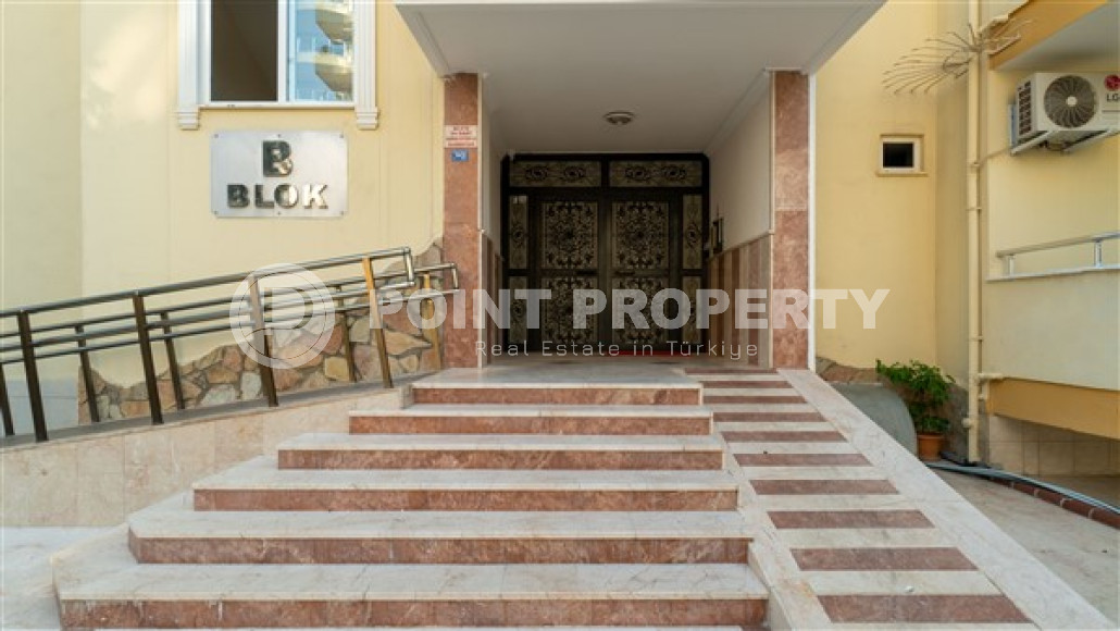 Lovely apartment 2+1, 120 m2, on the tenth floor of a complex with infrastructure, Mahmutlar district-id-3032-photo-13