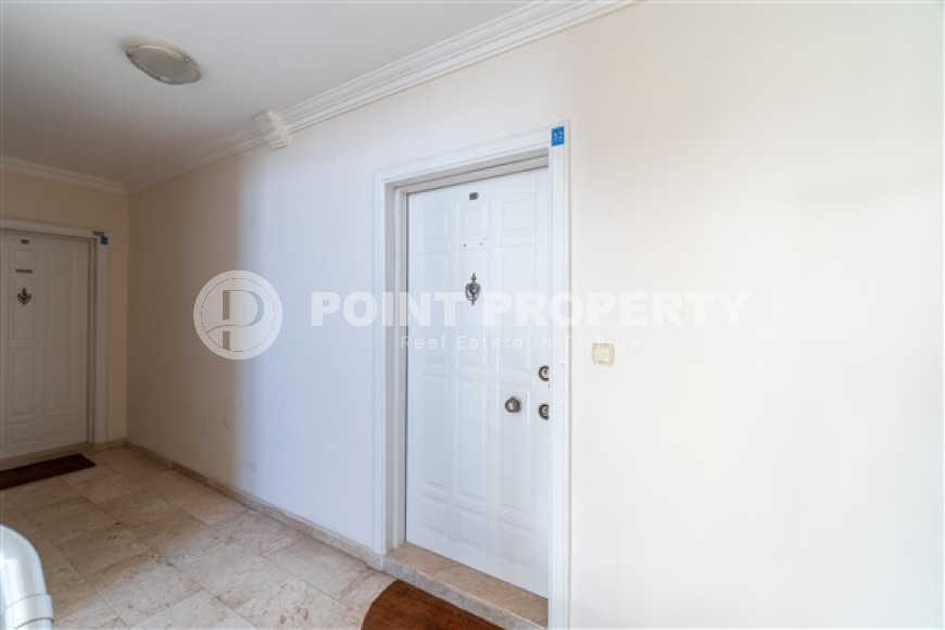 Lovely apartment 2+1, 120 m2, on the tenth floor of a complex with infrastructure, Mahmutlar district-id-3032-photo-14