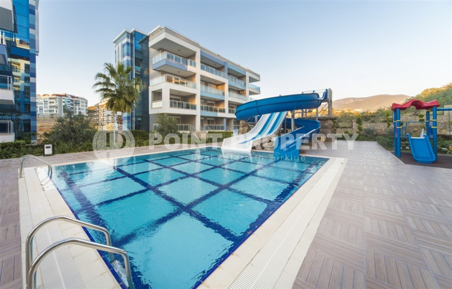 Garden duplex 4+1 with an area of 225 m2 in the Kestel area, just 350 meters from the sea-id-1269-photo-11