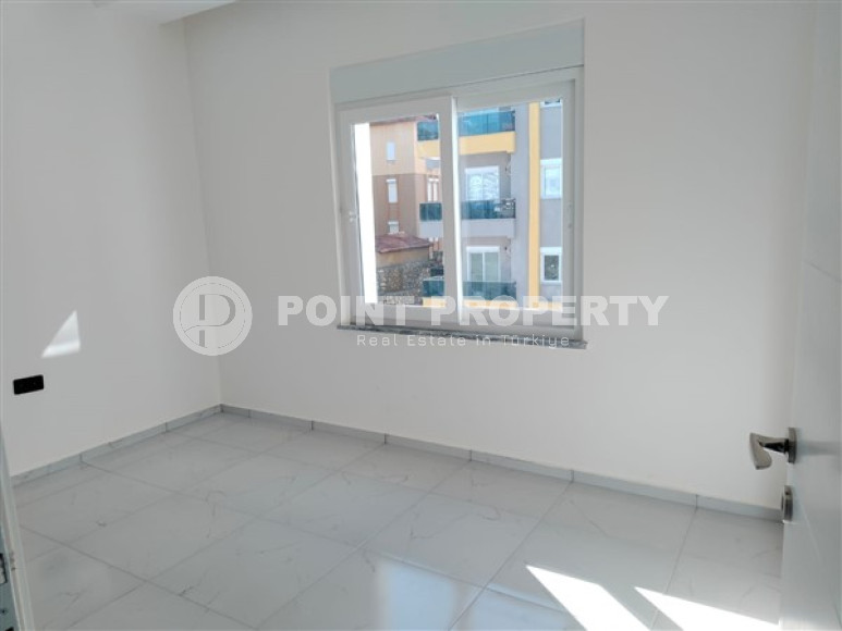 Three-room apartment with a complete renovation of 90 m2, one kilometer from the sea, Avsallar, Alanya-id-3036-photo-8