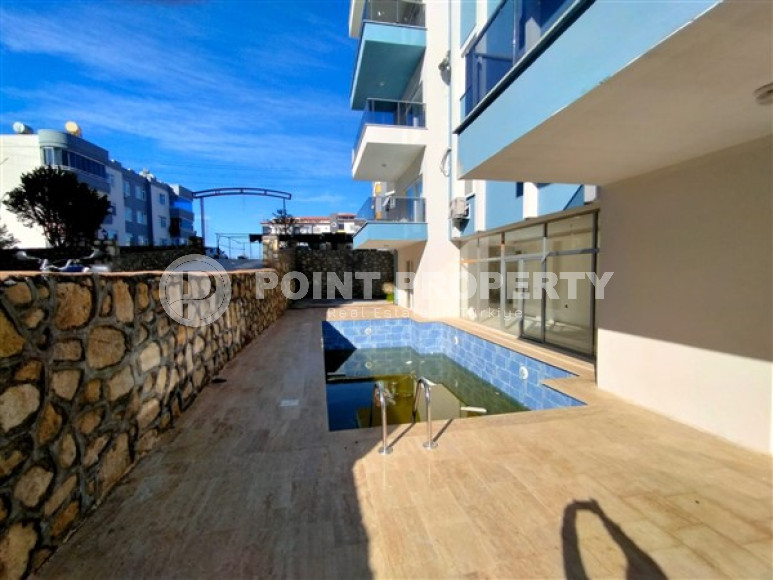 Three-room apartment with a complete renovation of 90 m2, one kilometer from the sea, Avsallar, Alanya-id-3036-photo-10