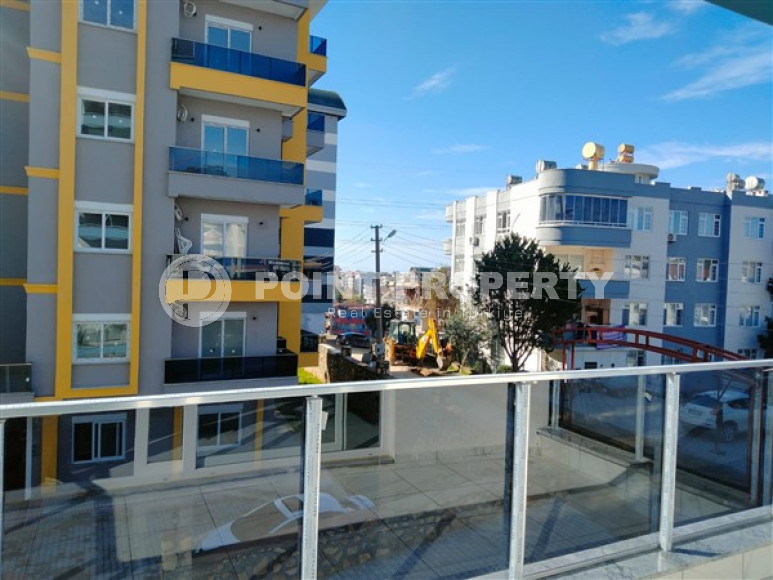 Three-room apartment with a complete renovation of 90 m2, one kilometer from the sea, Avsallar, Alanya-id-3036-photo-12