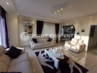 Huge five-room duplex 275 m2, 250 meters from the sea, Mahmutlar, Alanya-id-3040-photo-5