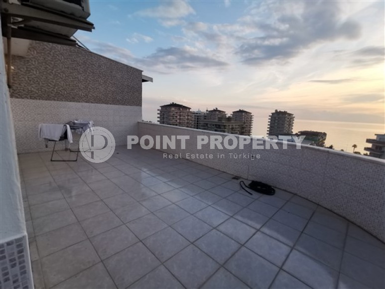 Huge five-room duplex 275 m2, 250 meters from the sea, Mahmutlar, Alanya-id-3040-photo-16