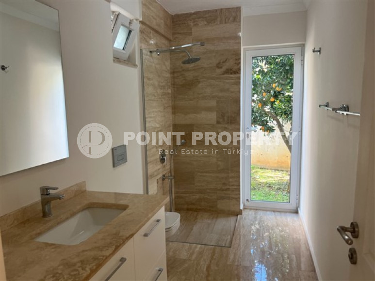 Двухэтажная вилла 3+1 с современным ремонтом и выходом к бассейну, Тепе, Аланья-id-3042-фото-13