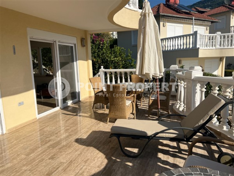 Двухэтажная вилла 3+1 с современным ремонтом и выходом к бассейну, Тепе, Аланья-id-3042-фото-29