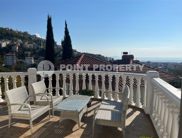 Шикарная трёхэтажная вилла 5+1 с видом, Тепе, Аланья-id-3043-фото-2