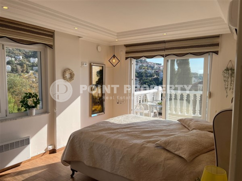 Шикарная трёхэтажная вилла 5+1 с видом, Тепе, Аланья-id-3043-фото-7